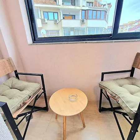 Flora Apartament *