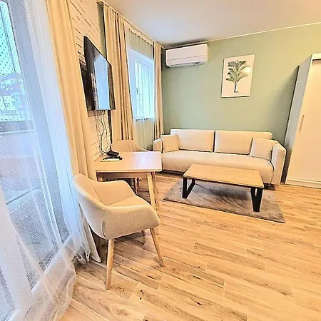 Flora Apartament *