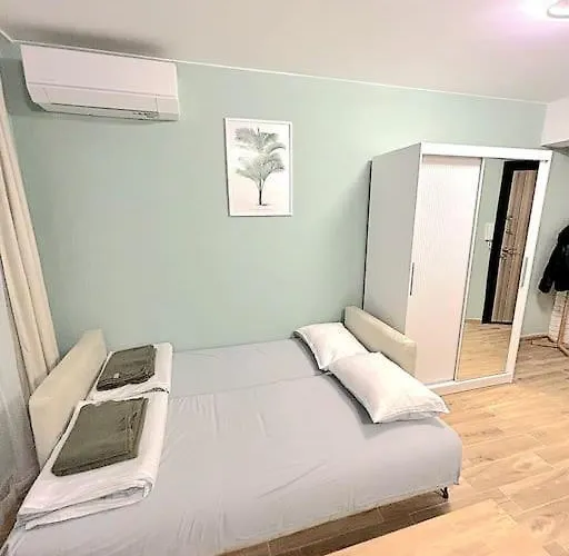 Апартамент Flora Варна